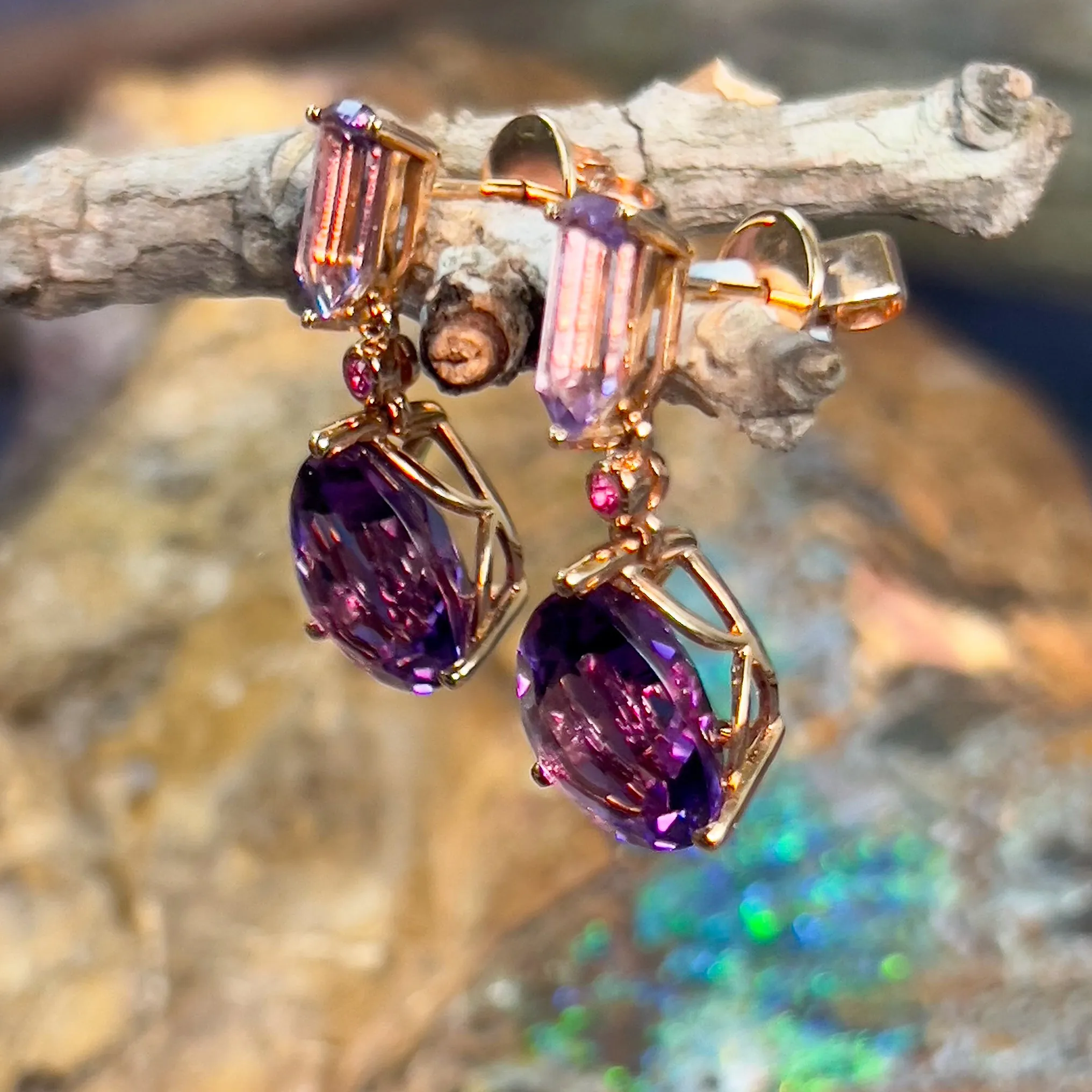 18kt Rose Gold dangling Amethyst 7.6ct earrings