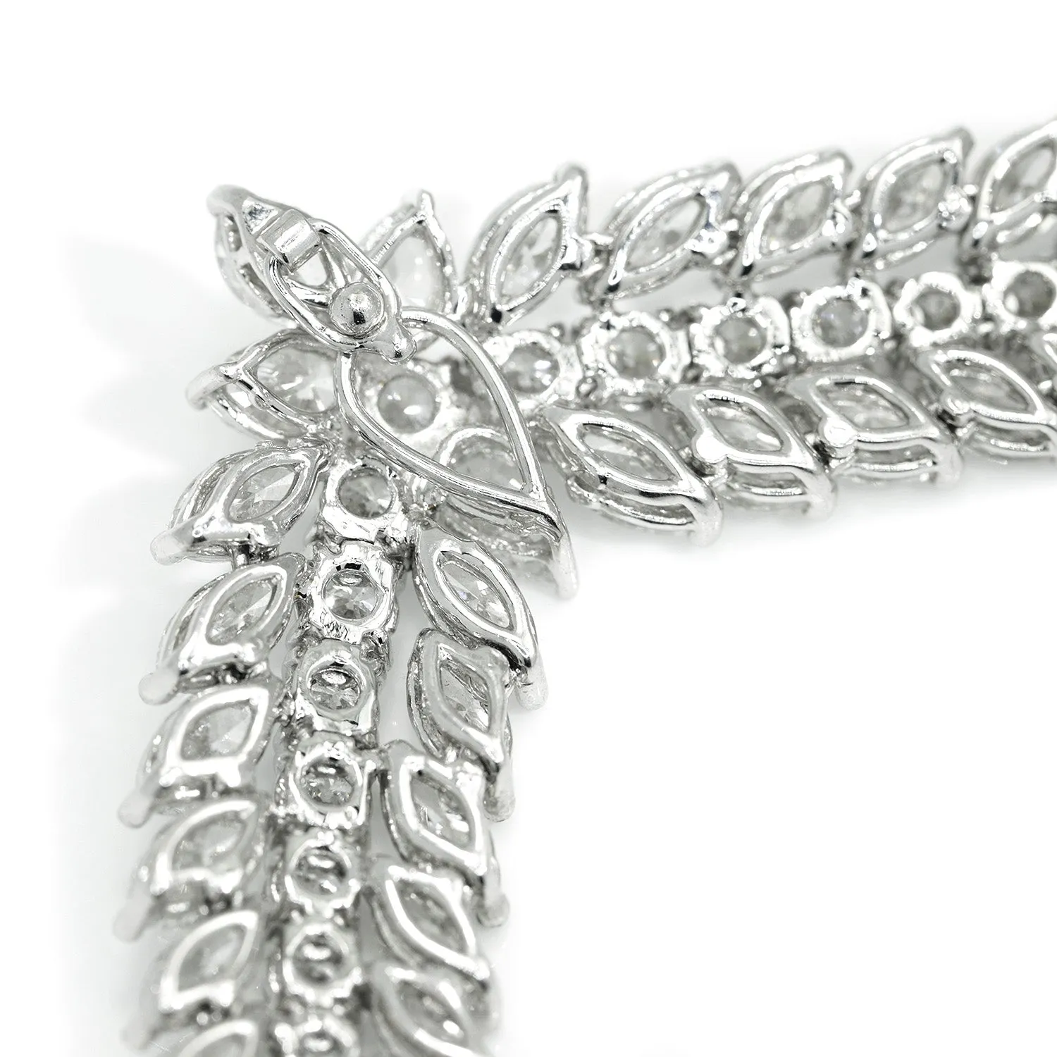 34.13ctw Diamond V-Shaped Statement Necklace in Platinum