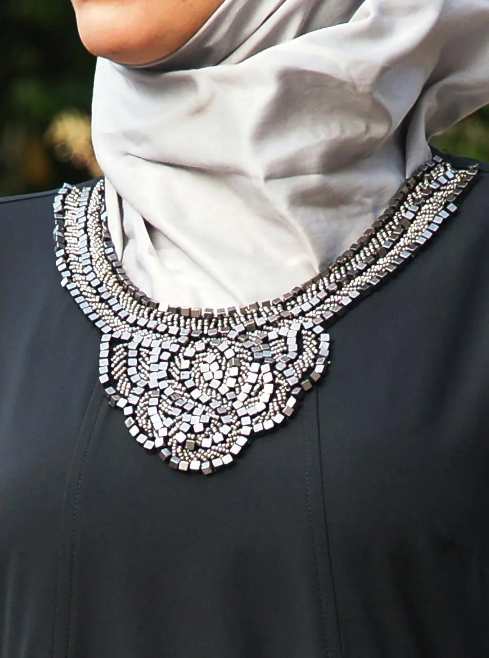 Beaded Necklace Abaya