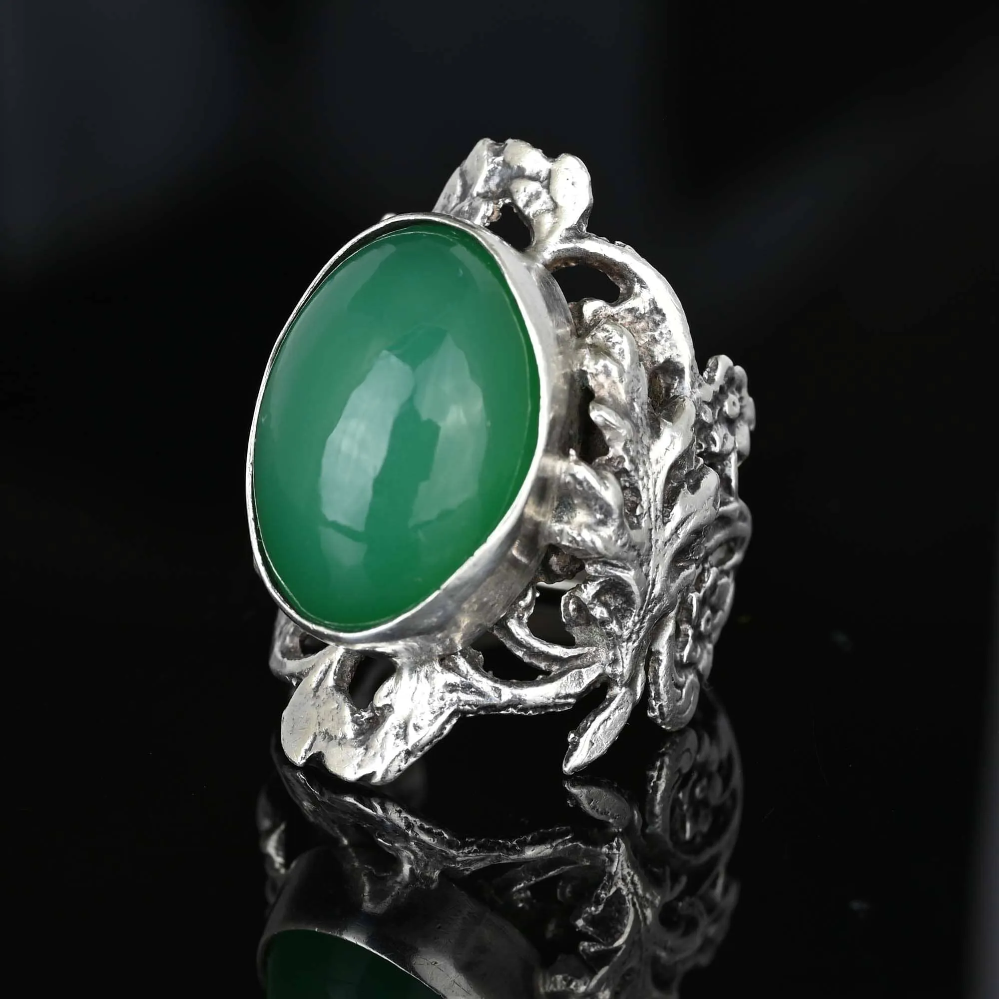 Bold Silver Arts & Crafts Style Chrysoprase Ring