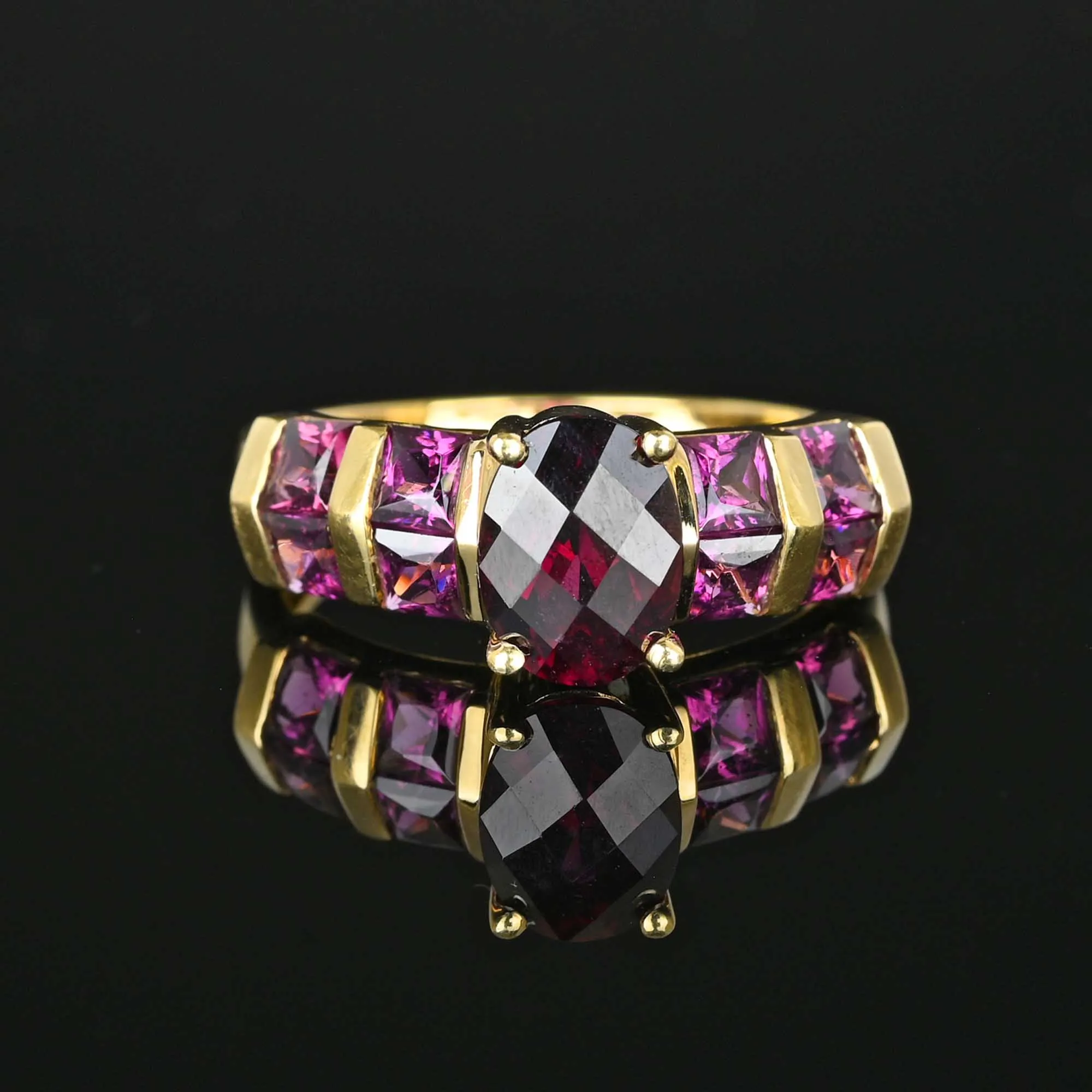 Checkerboard Cut Rhodolite Garnet Ring Band in Gold