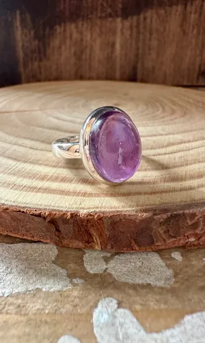 HEALING OVAL Amethyst Sterling Silver Ring • Size 8