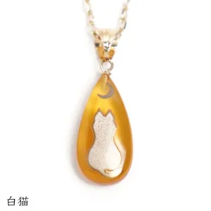 Maki-e Urushi Lacquer Pendant Necklace - White Tortoiseshell / White Cat -, Traditional Japanese Urushi Lacquer Jewelry