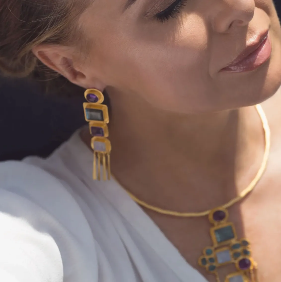 NEFERTITI EARRING