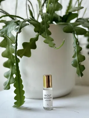 Olivine Atelier Wolf Moon perfume oil