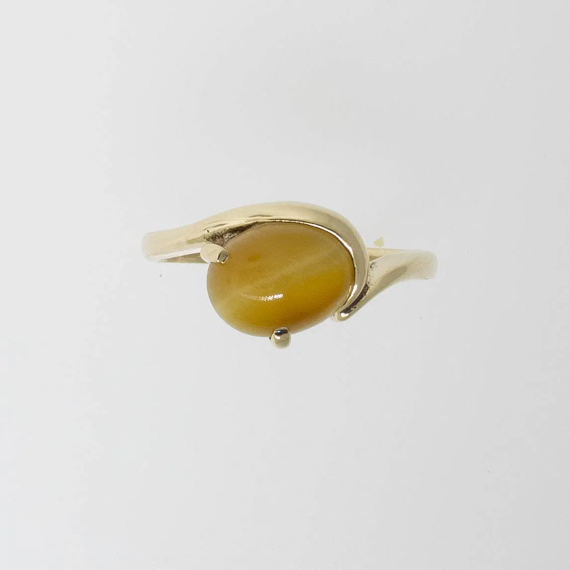 Pre-Owned 10K Yellow Gold Honey Tiger's Eye Ring 7x9mm Cabochon, Size 6, 1.5 DWT