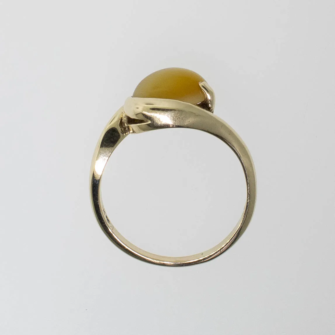 Pre-Owned 10K Yellow Gold Honey Tiger's Eye Ring 7x9mm Cabochon, Size 6, 1.5 DWT