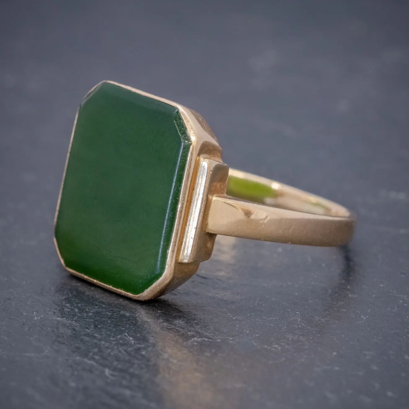 Vintage Jade Signet Ring 18Ct Gold Sweden Dated 1953